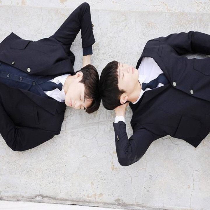 آنجا که چشمانت درنگ میکنند Where Your Eyes Linger