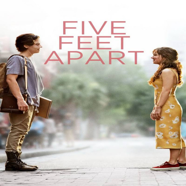 پنج پا فاصله Five Feet Apart