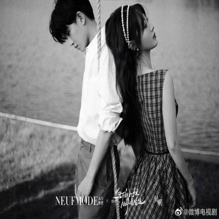 خانم کلاغ با آقای مارمولک Miss Crow with Mr Lizard