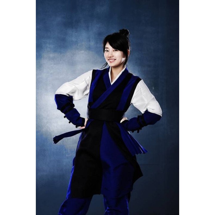 کتاب خانواده گو Gu Family Book