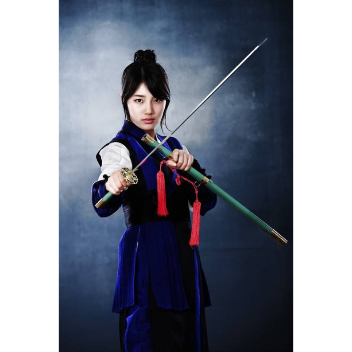 کتاب خانواده گو Gu Family Book