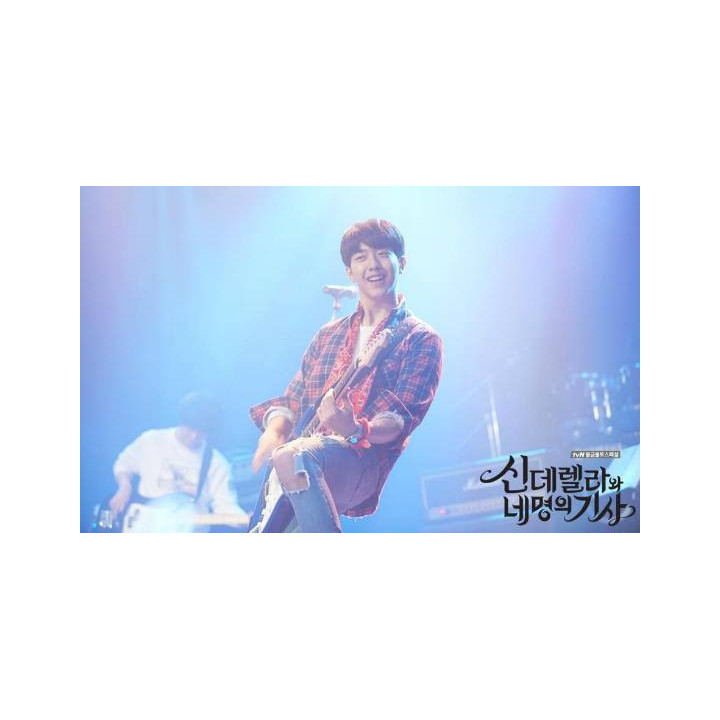 سیندرلا و چهار شوالیه Cinderella and the Four Knights