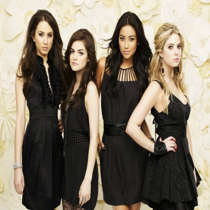 دروغگویان کوچک زیبا Pretty Little Liars