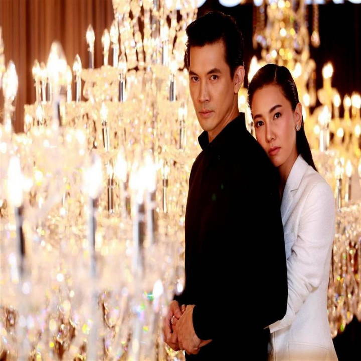 شور عشق ، Ra Raerng Fai