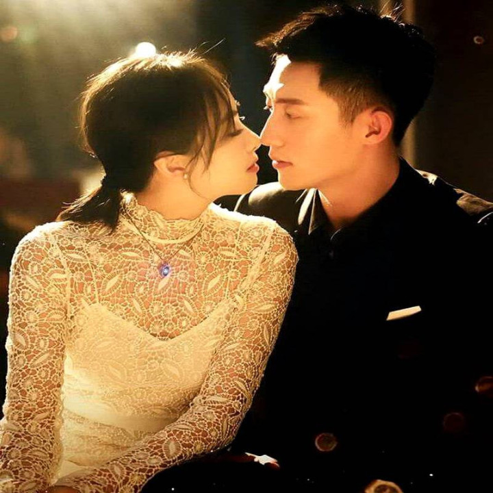 معشوقه و مهتاب Moonshine And Valentine