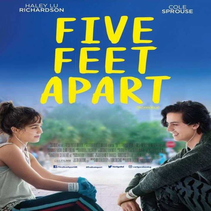 یک و نیم متر دورتر ، Five Feet Apart